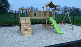 Der Spielplatz ist fertig!